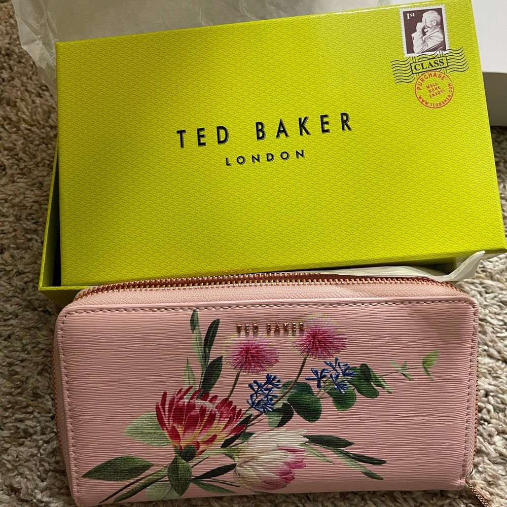 Ted Baker London Dusky Pink women’s wallet NWT